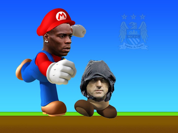 Hồi tháng 4/2012, HLV Roberto Mancini đã từng nói rằng “Tôi sẽ đấm Balotelli mỗi ngày nếu cậu ấy là đồng đội của tôi”.